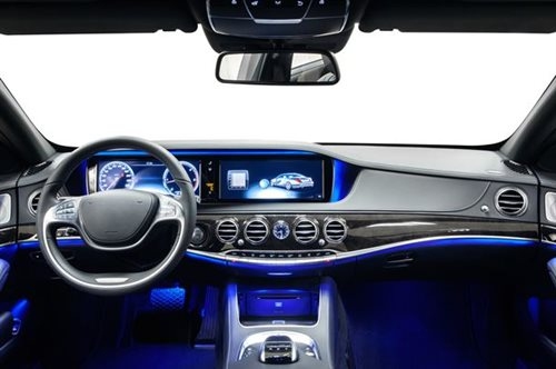 為汽車信息娛樂處理器構(gòu)建低于 20W 的 CISPR25 5 類電源設(shè)計