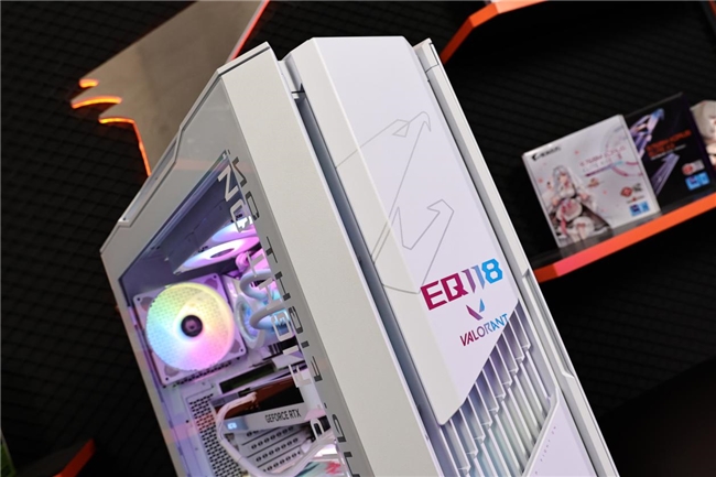 技嘉AORUS共邀EQ118與TYLOO無畏契約戰(zhàn)隊，雙星閃耀！