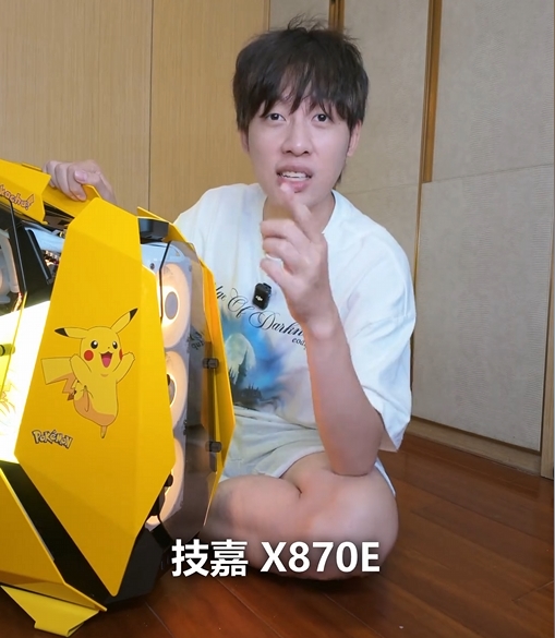 技嘉 AORUS 全明星計(jì)劃持續(xù)發(fā)力：跨界聯(lián)動多領(lǐng)域名人，定制全家桶主機(jī)彰顯硬核實(shí)力