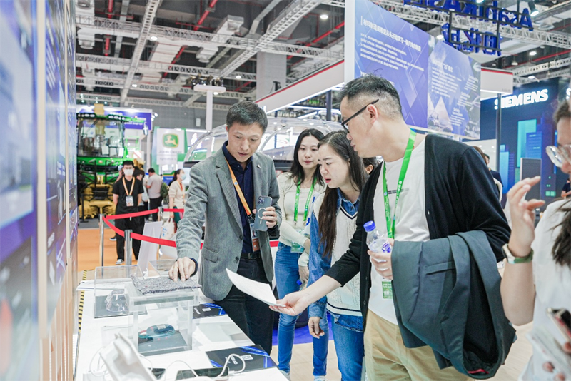 旭化成圓滿參展2023年進(jìn)博會(huì)，持續(xù)助力解決中國(guó)社會(huì)課題