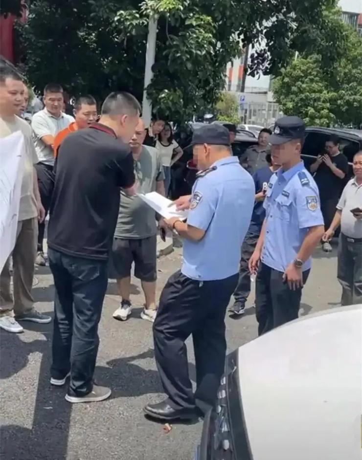老板跑路！曝東莞一電子廠惡意欠款上千萬