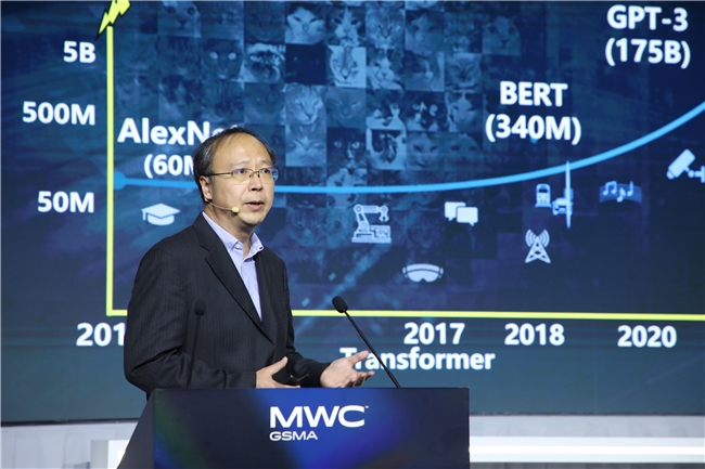 突破瓶頸！英特爾Battlematrix方案解鎖企業(yè)級AI推理新可能