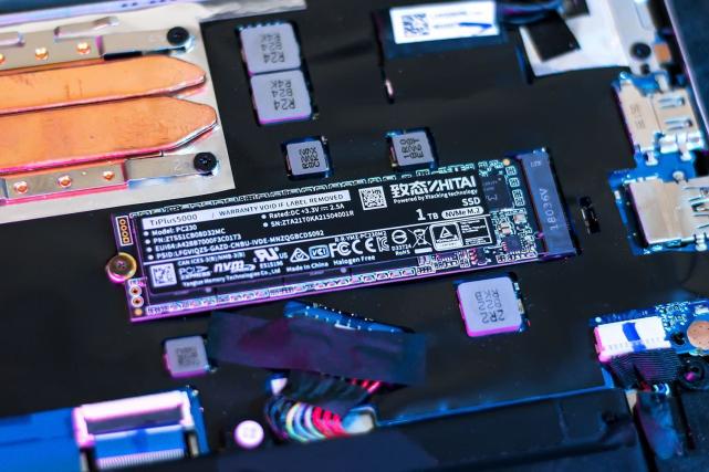 選擇PCIE3.0還是PCIE4.0的固態(tài)？看完你就不迷惑了！