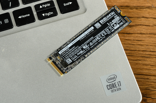 選擇PCIE3.0還是PCIE4.0的固態(tài)？看完你就不迷惑了！