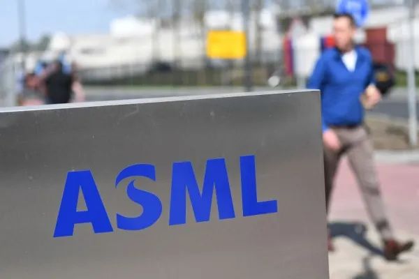 專有技術(shù)被中國員工竊取，ASML?進(jìn)退兩難！