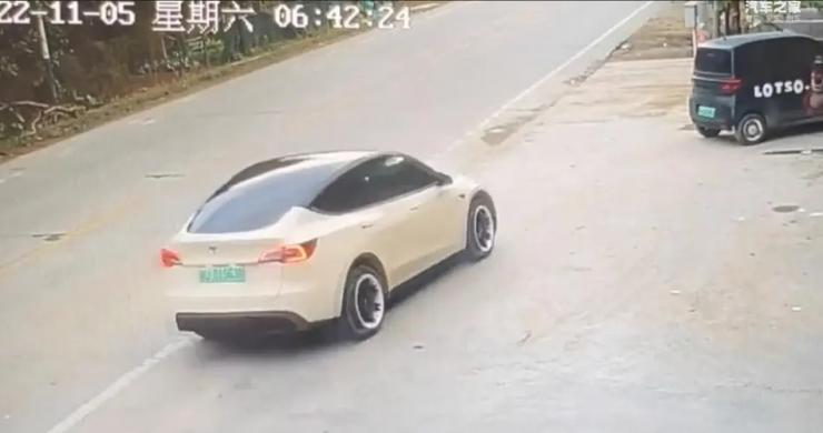 潮州特斯拉事故鑒定報告出爐，家屬不服！