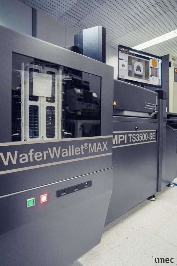 MPI Corporation為200mm和300mm WLR流程安裝其WaferWallet?MAX系統(tǒng)。MPI Corporation的先進半導體測試部門是半導體測試解決方案的行業(yè)領軍者及創(chuàng)新先鋒，該部門啟動了帶有WaferWallet?MAX的TS3500-SE自動晶圓探針測試系統(tǒng)向一個先進WLR（晶圓級可靠性）測試流程中的整合。WaferWallet?MAX是一款多用途盒式FOUP自動化200 mm和300 mm處理解決方案。