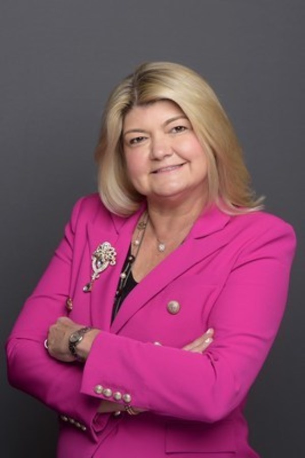 前AWS公共部門合作伙伴計(jì)劃副總裁Sandy Carter 加入 Altair 董事會(huì)