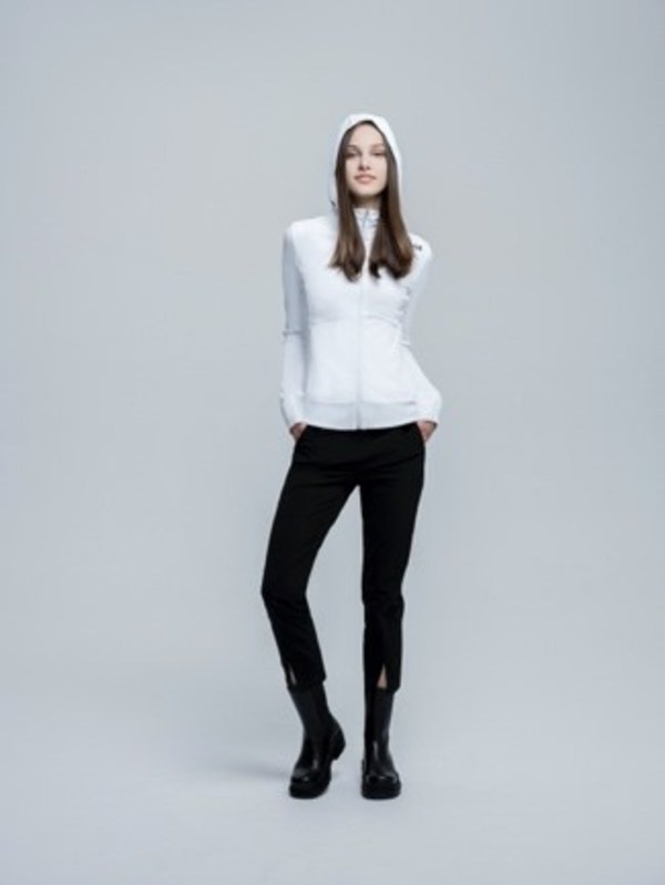 HELLY HANSEN 推出S+A系列，打造夏日防護(hù)功能性單品