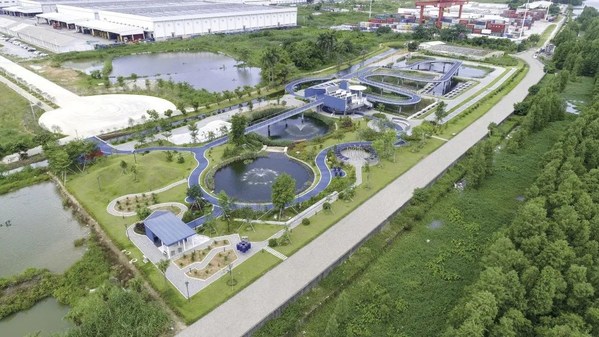 位于李錦記新會生產(chǎn)基地的“人工濕地公園”