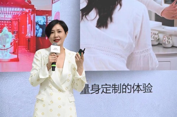 歐萊雅中國(guó)旅游零售部總經(jīng)理張禕發(fā)言