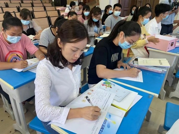 100位小學(xué)老師接受視力健康專業(yè)培訓(xùn)