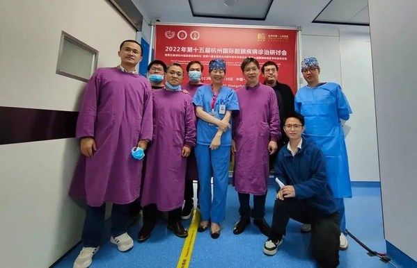 全球首例機器人輔助膽管支架放置臨床手術成功實施