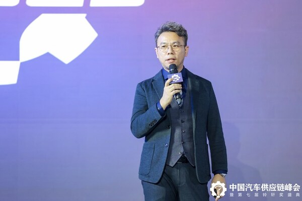 銳思華創(chuàng)CEO在中國汽車供應(yīng)鏈峰會發(fā)表演講，創(chuàng)新性光源將引領(lǐng)下一代以ARHUD為入口的人機交互變革