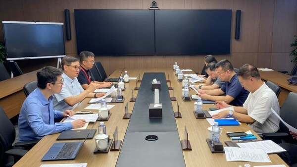 海淀區(qū)區(qū)委常委、副區(qū)長岳立一行到訪軟通動力