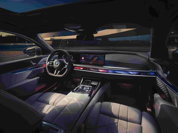 全新BMW M760Le內飾