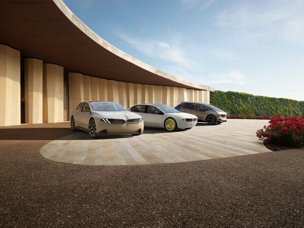 寶馬新世代概念車、BMW Dee數(shù)字概念車、BMW i循環(huán)概念車