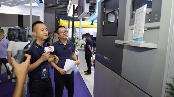 聯(lián)泰科技工業(yè)級金屬打印機Muees310南極熊直播介紹