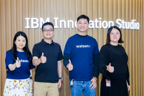 從左至右：IBM大中華區(qū)伙伴生態(tài)業(yè)務總經(jīng)理譚穎瑜、菜鳥科技首席科學家、菜鳥物流科技部算法總監(jiān)王子豪、IBM大中華科技事業(yè)部數(shù)據(jù)、人工智能、自動化業(yè)務中國華南與華東大區(qū)總經(jīng)理許偉杰、悠樺林信息科技（上海）有限公司（以下簡稱“悠樺林”）董事長創(chuàng)始人、創(chuàng)始人肖芳芳