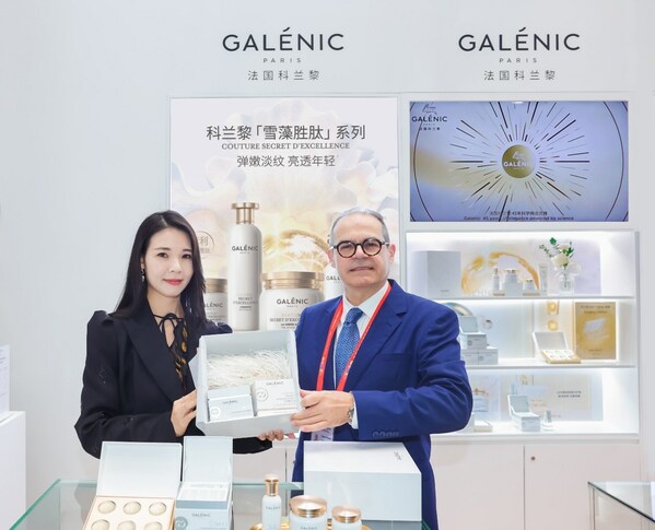 法國駐廣州總領(lǐng)事Mr. Sylvain FOURRIÈRE福希瑋先生到訪Galenic法國科蘭黎展臺進(jìn)行交流