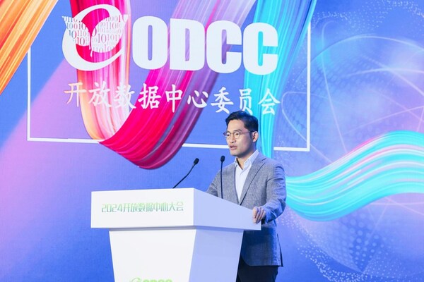 三星電子副總裁，閃存應(yīng)用工程師團(tuán)隊(duì)負(fù)責(zé)人沈昊俊（Thomas Shim）發(fā)表主題演講