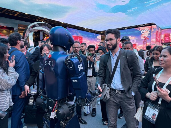 開普勒通用人形機器人先行者K2在GITEX GLOBAL 2024首度公開亮相