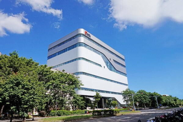 全球電子紙領(lǐng)導(dǎo)廠商E Ink元太科技宣布，與美國(guó)麻省理工學(xué)院（MIT）旗下的MIT Solve倡議展開(kāi)合作，推動(dòng)技術(shù)創(chuàng)新以解決全球面臨的挑戰(zhàn)。