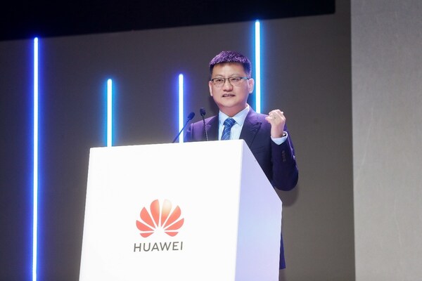 華為副總裁、公共事業(yè)軍團(tuán)CEO李俊風(fēng)