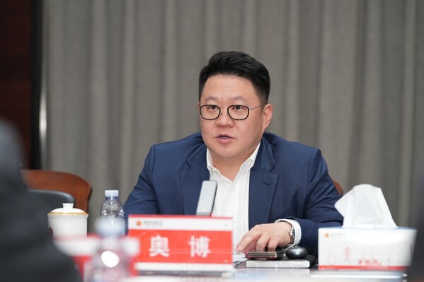 蒙泰集團(tuán)副董事長(zhǎng)、執(zhí)行總裁、管理提升與數(shù)字化轉(zhuǎn)型委員會(huì)主任奧博發(fā)言