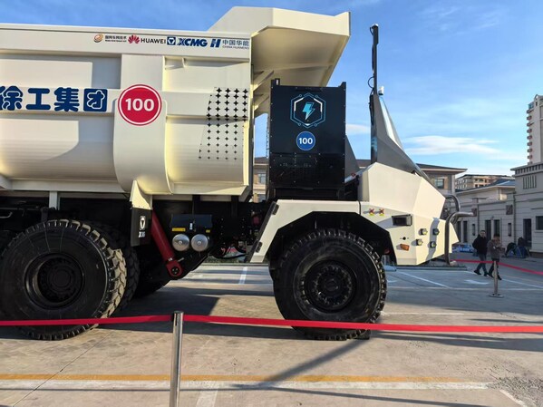 瑞浦蘭鈞動力系統(tǒng)賦能百臺無人電動礦卡